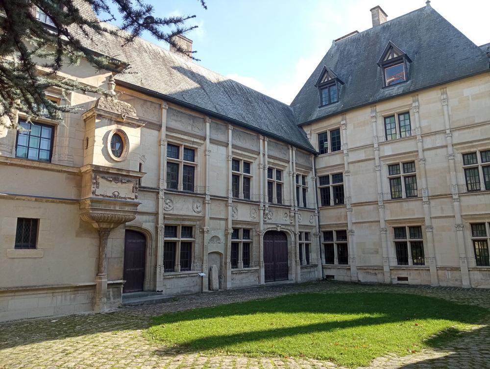 Le Musée-Hôtel du Vergeur sous le soleil de Reims